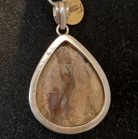 Silver necklace Fossil Pendant - Picture 2 of 2